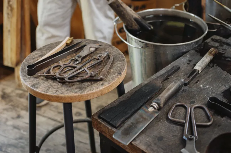Adze, Chisel, and Tide: The Last Wooden Boatbuilders Keeping Chiba's Maritime Soul Afloat